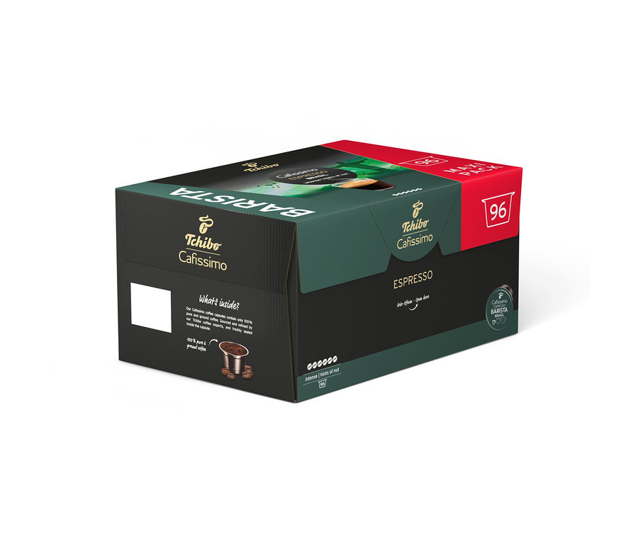 Zielono-czerwone opakowanie Tchibo Cafissimo Barista Espresso Brasil z 96 kapsułkami kawy, lekko otwarte, ukazujące kapsułkę.