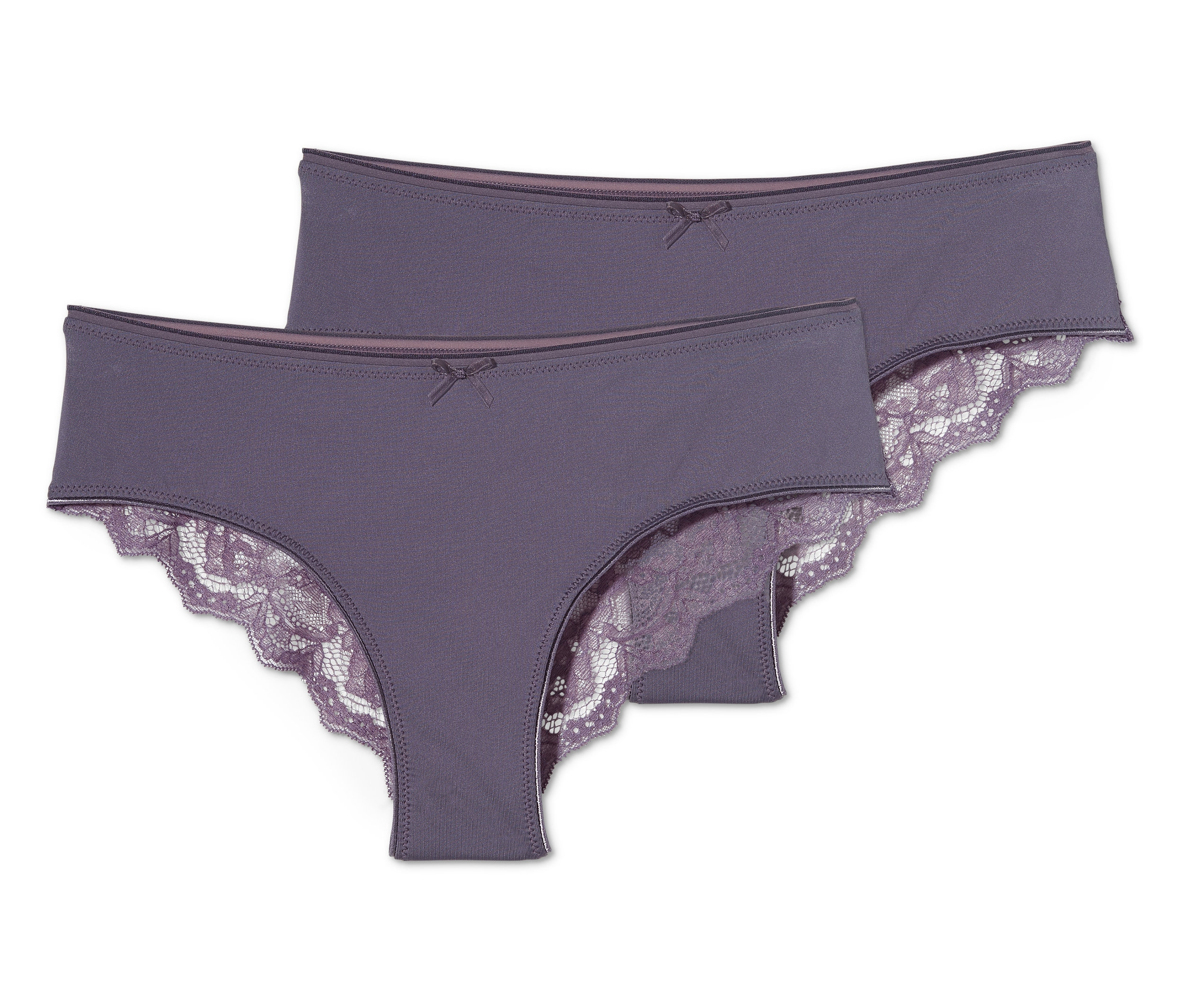 Dwie pary fioletowych, koronkowych fig brazylijskich.