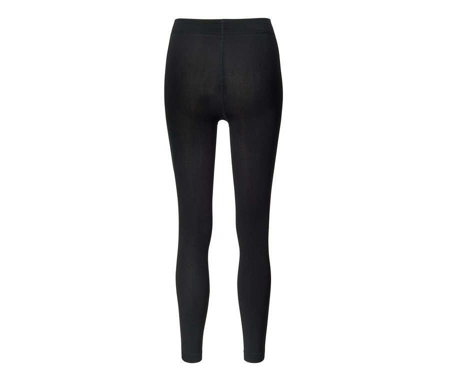Czarne ocieplane legginsy.
