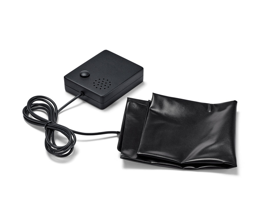 Czarny czujnik pod wycieraczkę z bożonarodzeniową muzyką.