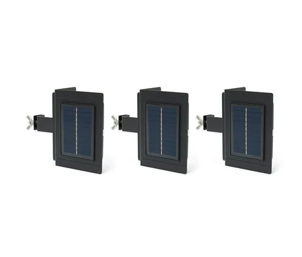 Trzy lampy solarne na rynnę dachową.