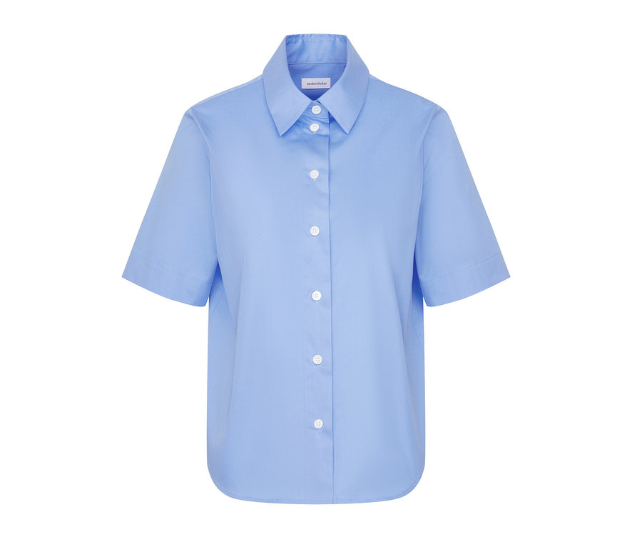Jasnoniebieska koszula z krótkim rękawem Seidensticker z białymi guzikami.