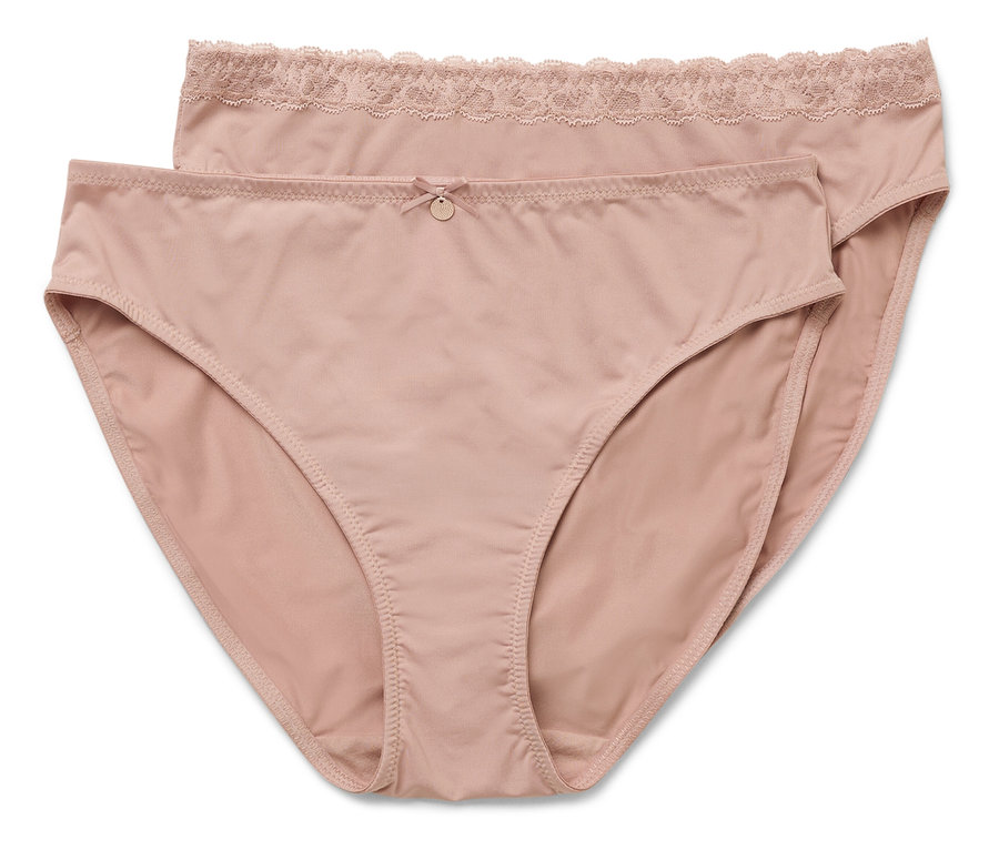 Dwie pary majtek w kolorze różowym leżą na sobie.