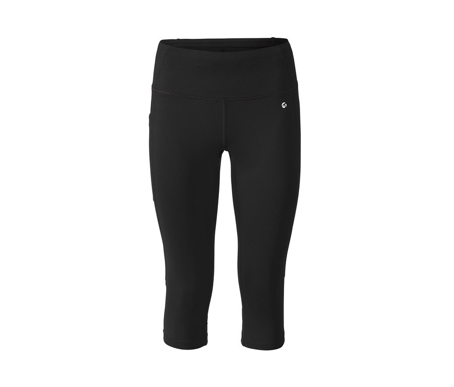 Czarne legginsy sportowe o długości 3/4 na białym tle.