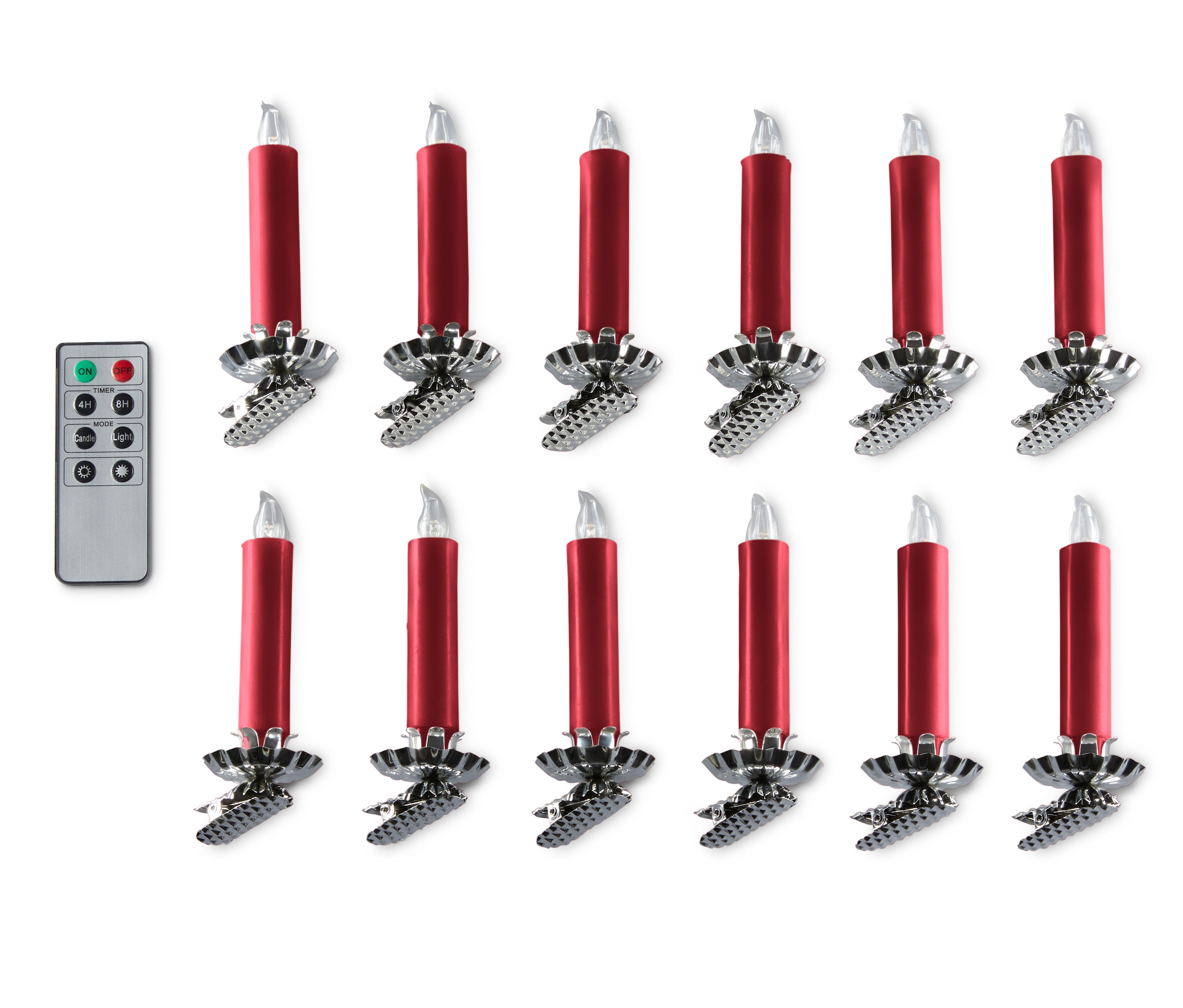 Dwanaście czerwonych świeczek LED na choinkę i pilot na białym tle.