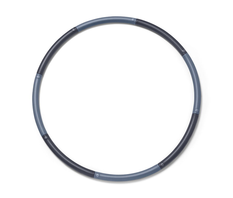 Szara obręcz do fitnessu.