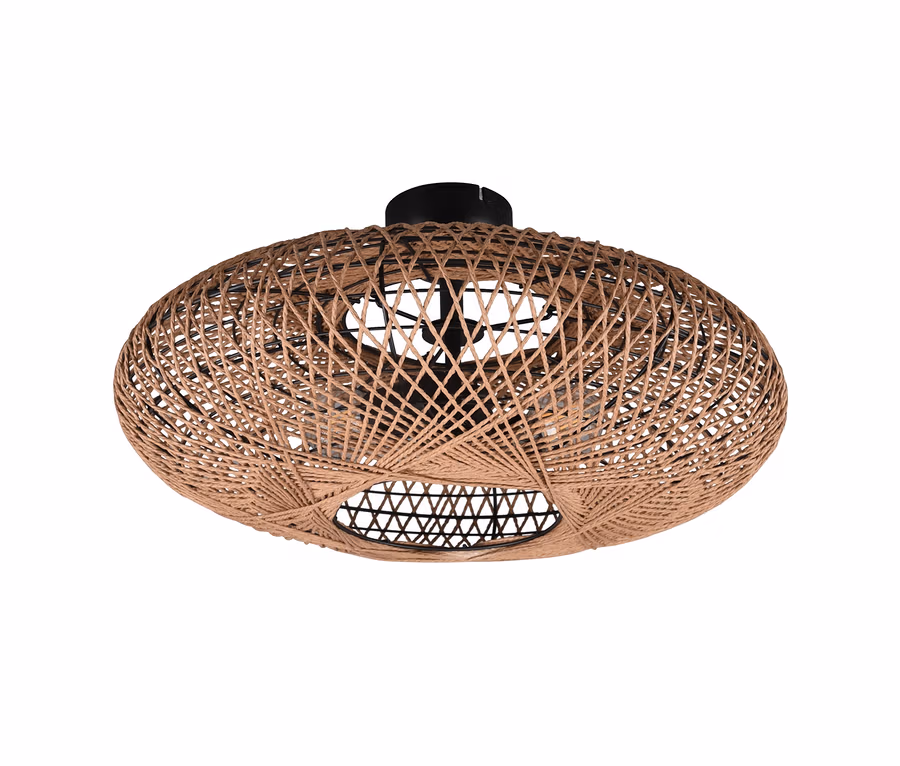 Brązowa lampa sufitowa Trio Hedda z rattanu na białym tle.