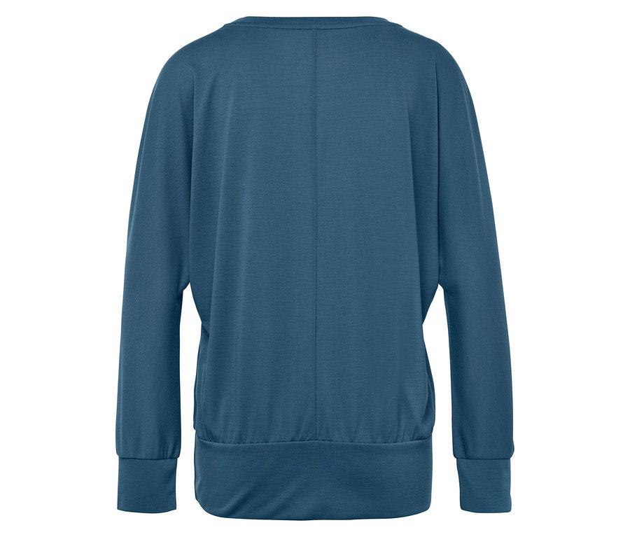 Niebieska damska bluzka z długim rękawem od tyłu.