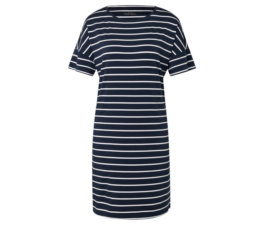 Niebieska sukienka w białe paski.