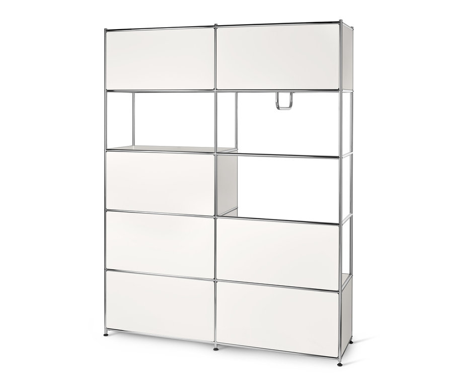 Biała metalowa szafa »CN3«.