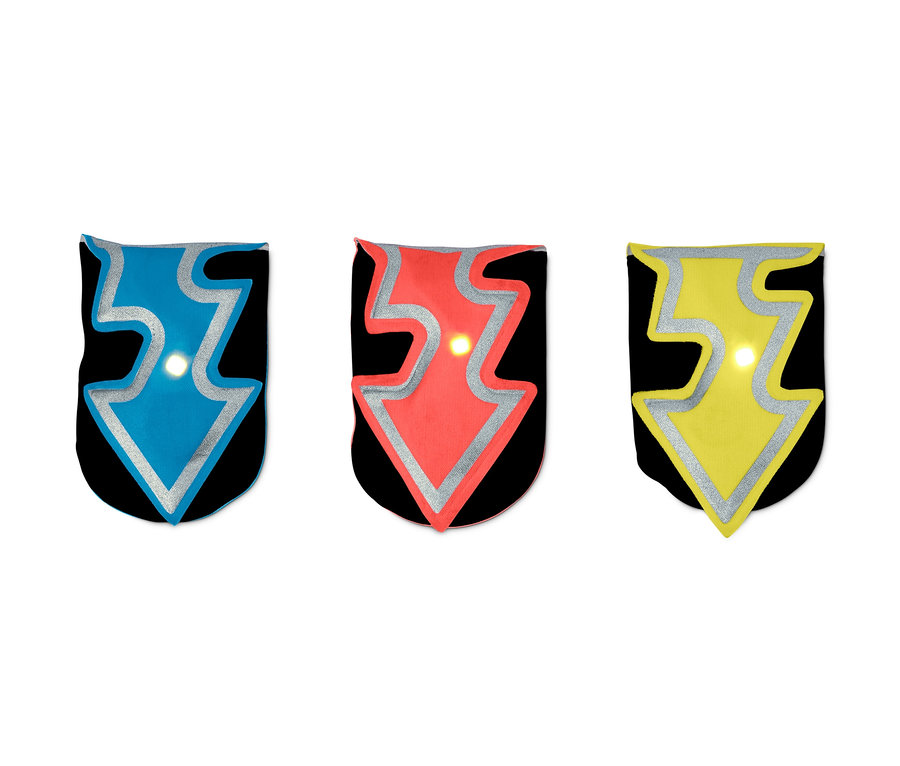 Trzy magnetyczne lampki LED »Błysk«: niebieska, czerwona i żółta.