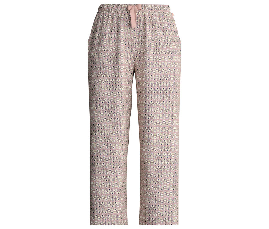 Zbliżenie na spodnie Calida „Favorites Arts” z różową kokardką i wzorem.