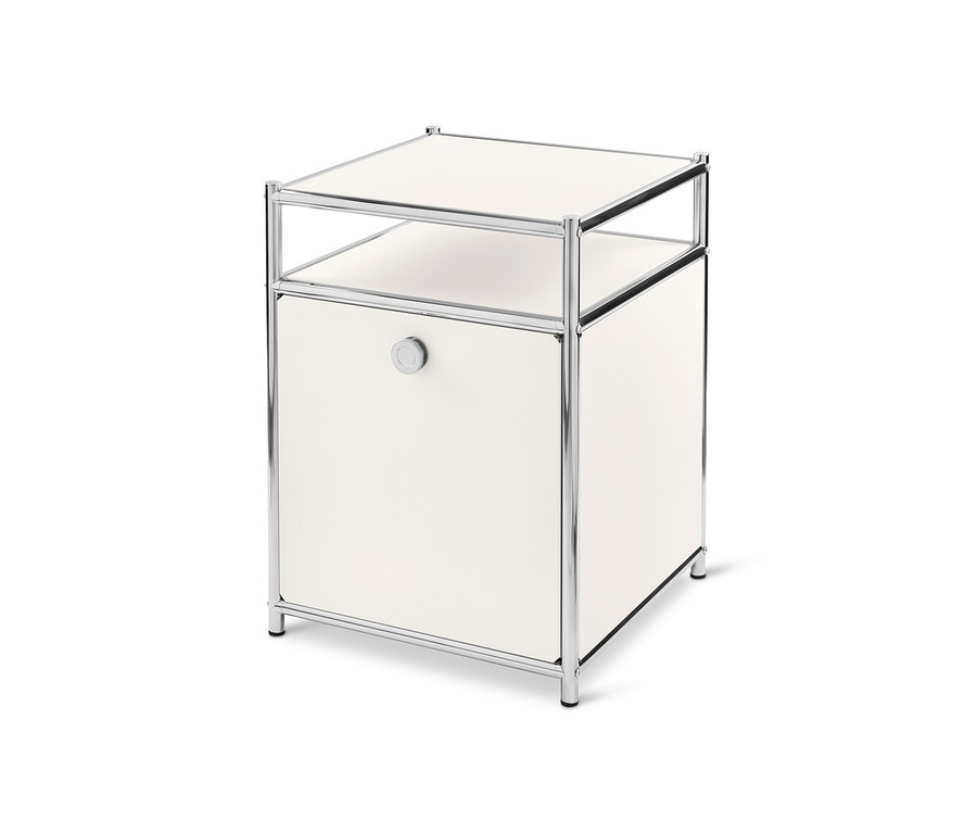 Biały metalowy kontener na kółkach »CN3« z klapą.