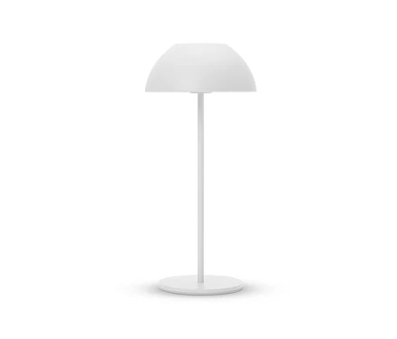 Biała lampa z okrągłym kloszem na białym tle.