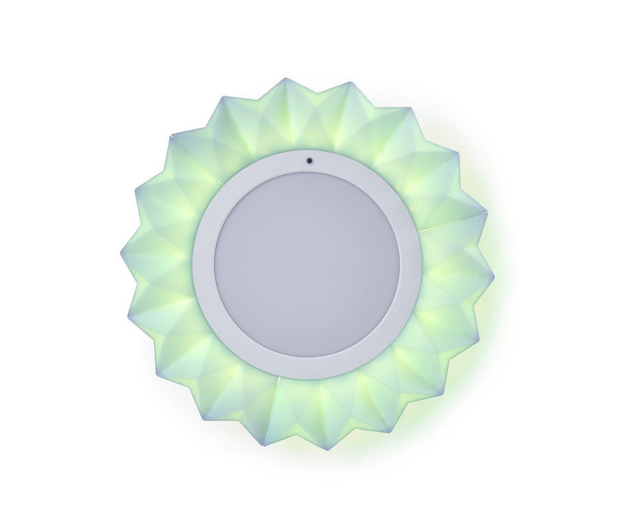 Lampa ścienna i sufitowa LED na białym tle.