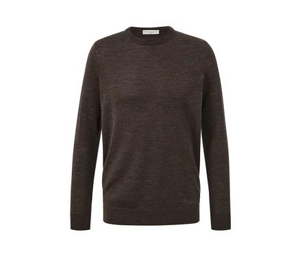 Brązowy sweter z wełny merino.