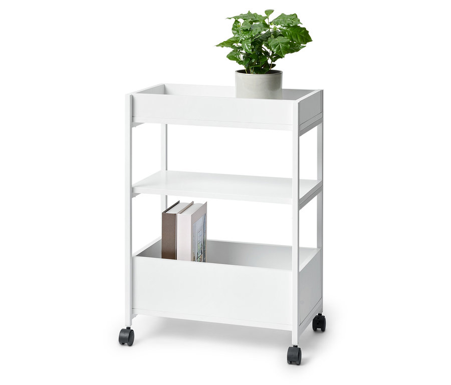Trzypoziomowy biały wózek na kółkach. Na górnej półce znajduje się zielona roślina w szarej doniczce, na środkowej półce leżą książki.