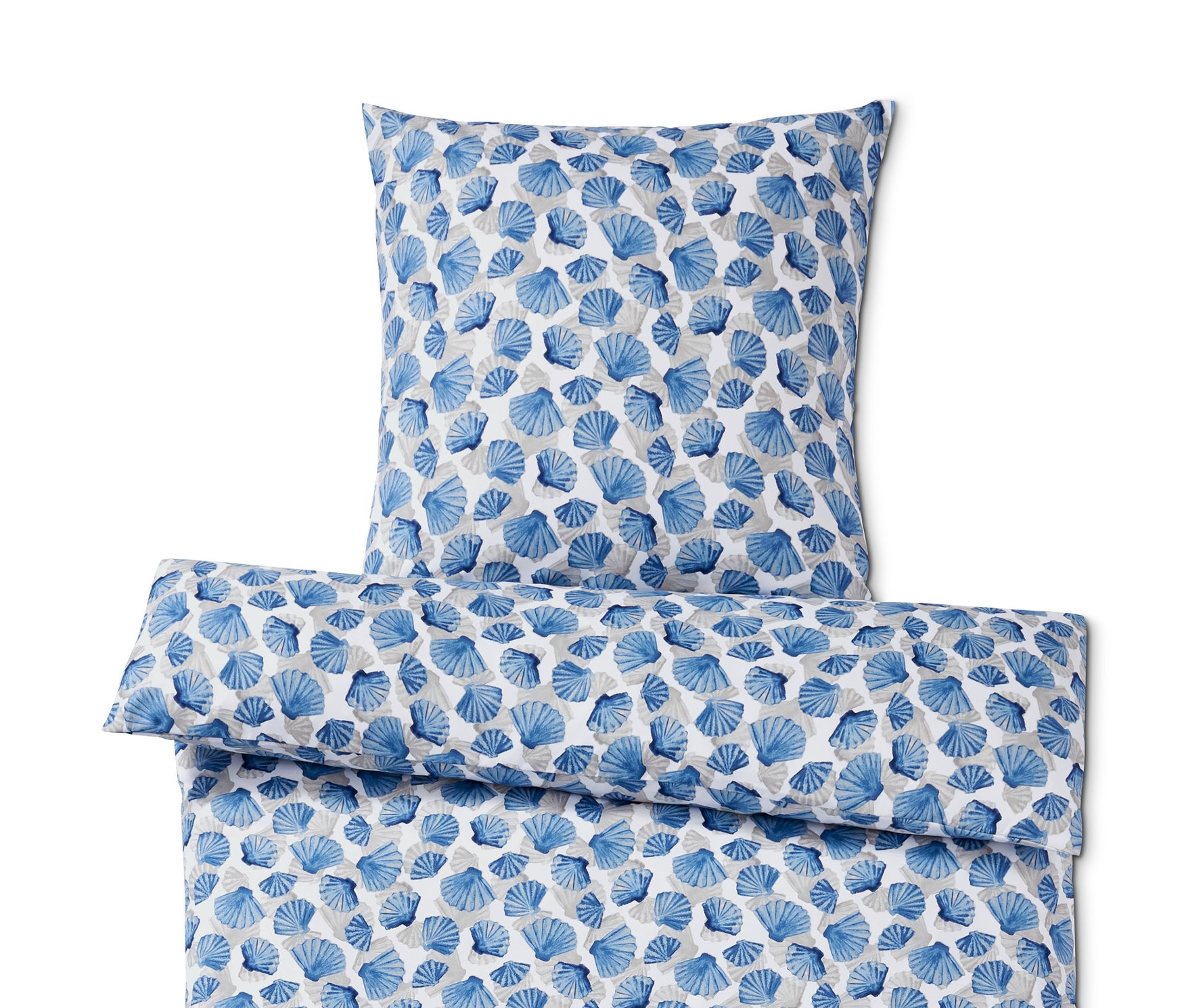 Komplet pościeli z mikrowłókna w standardowym rozmiarze z niebieskim wzorem muszelek.