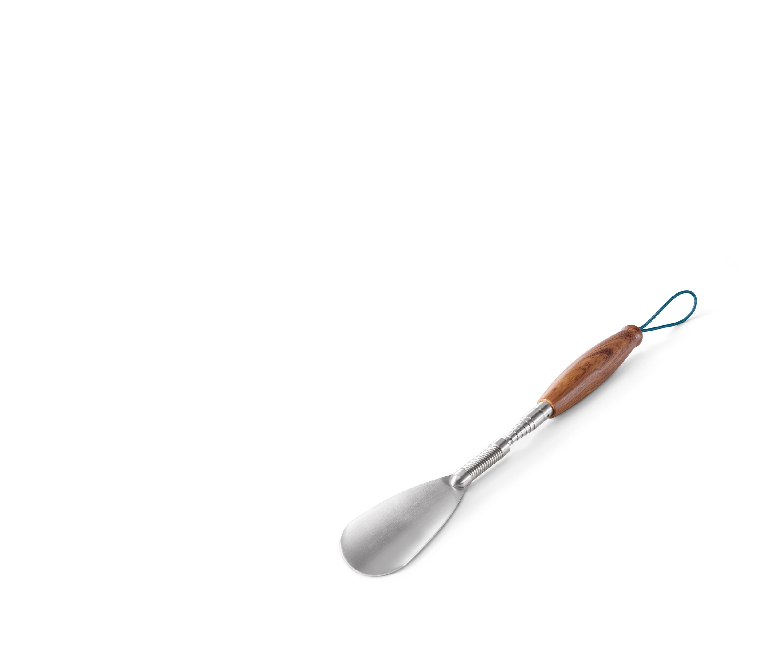 Teleskopowa łyżka do butów z drewnianą rączką i niebieskim sznurkiem.