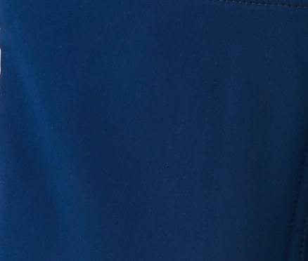 Fragment spodni softshell.