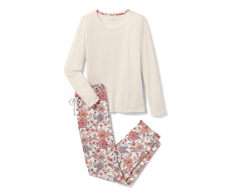 Piżama w kolorze ecru ze spodniami z tkaniny w kwiaty.