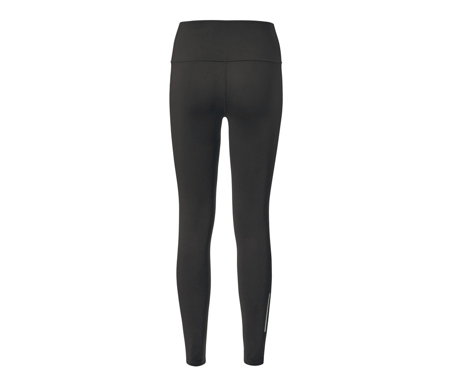 Czarne legginsy sportowe.