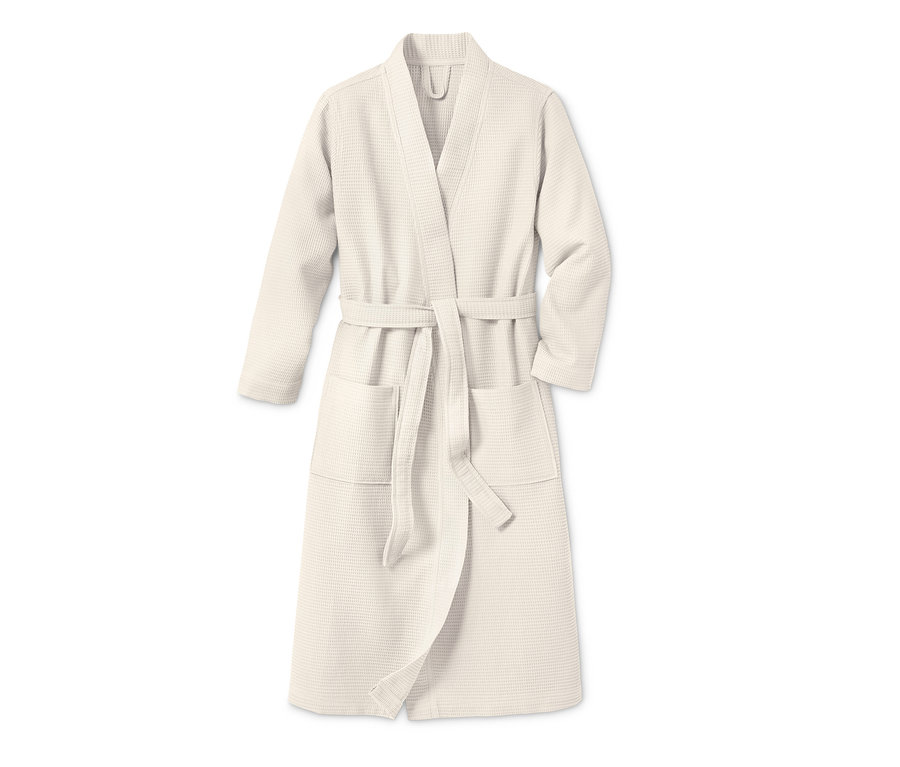 Kremowy szlafrok damski.