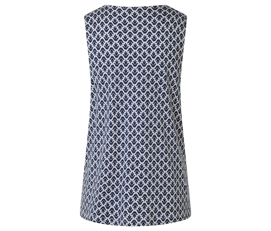 Sukienka bez rękawów z niebiesko-białym wzorem.