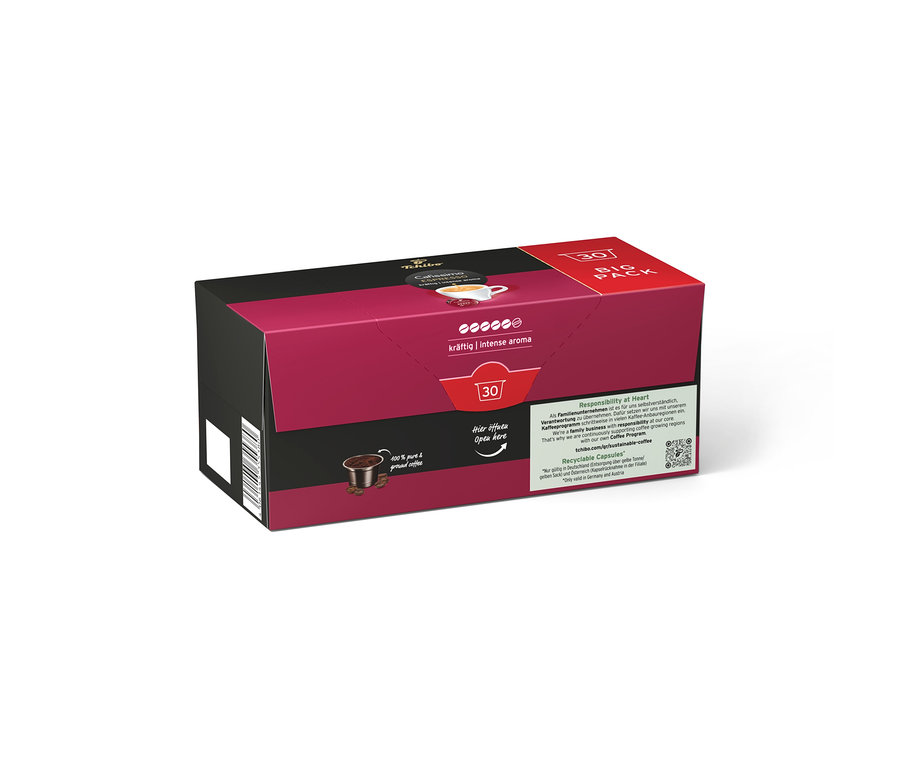 Magenta-czarne opakowanie "Tchibo Cafissimo Espresso Intense Aroma 30 szt. | Kawa w kapsułkach" z obrazkiem kapsułki kawy.