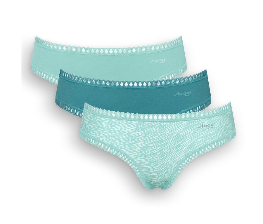 Trzy pary majtek sloggi GO Crush Hipster C w różnych kolorach.