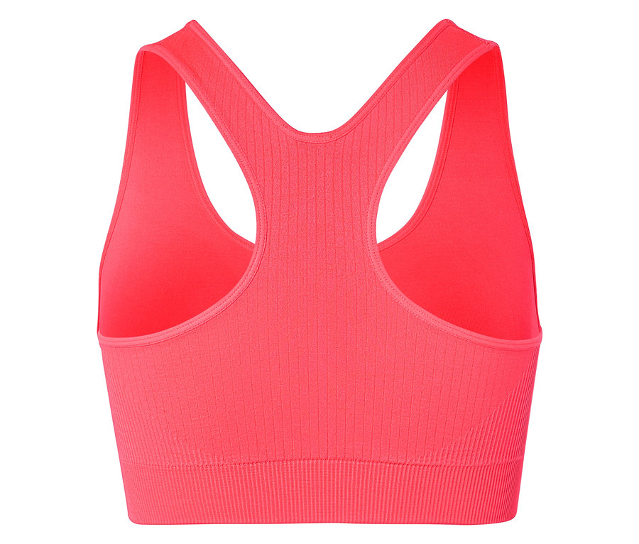 Widok z tyłu koralowego, prążkowanego biustonosza sportowego z wycięciem typu racerback.