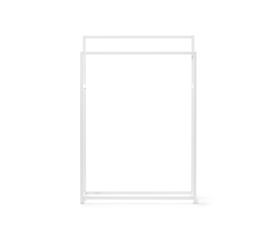 Biały wieszak na ręczniki.