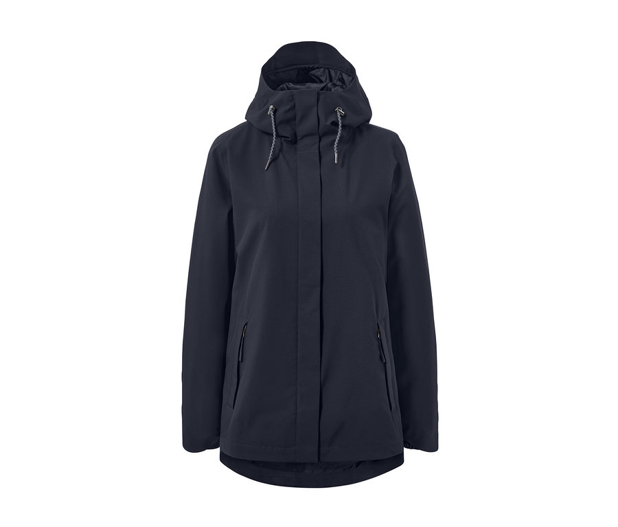 Granatowa outdoorowa kurtka funkcyjna.