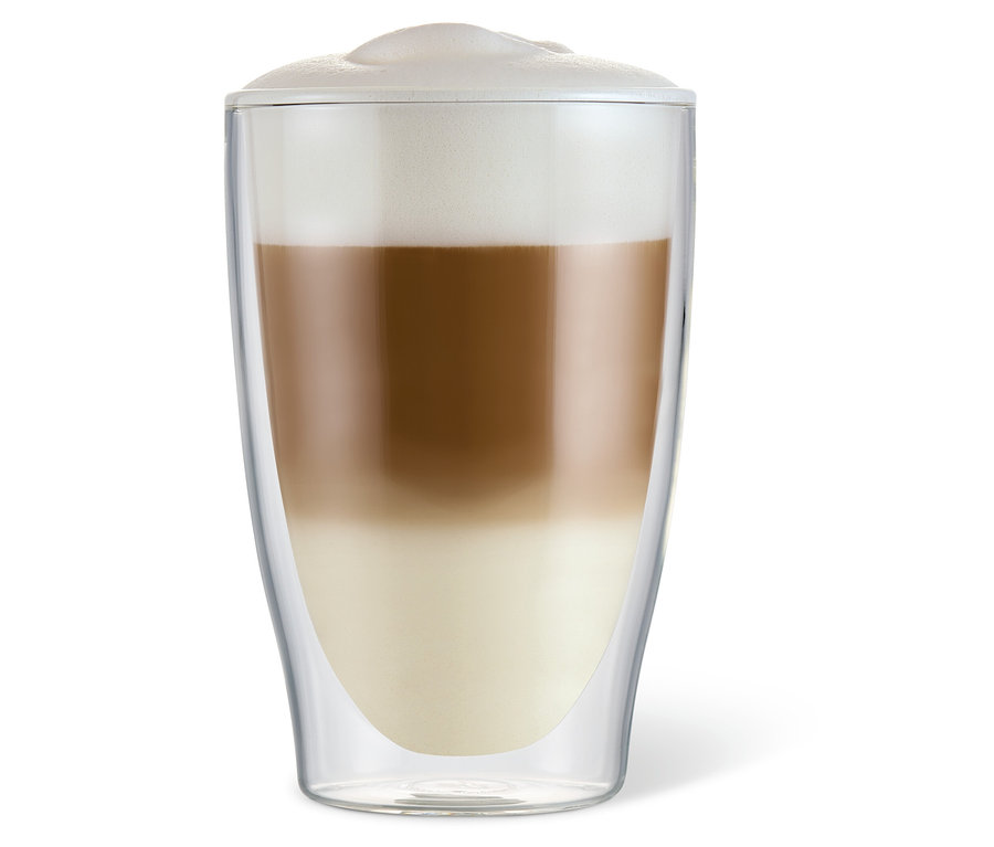 Latte macchiato w szklance z podwójnymi ściankami.