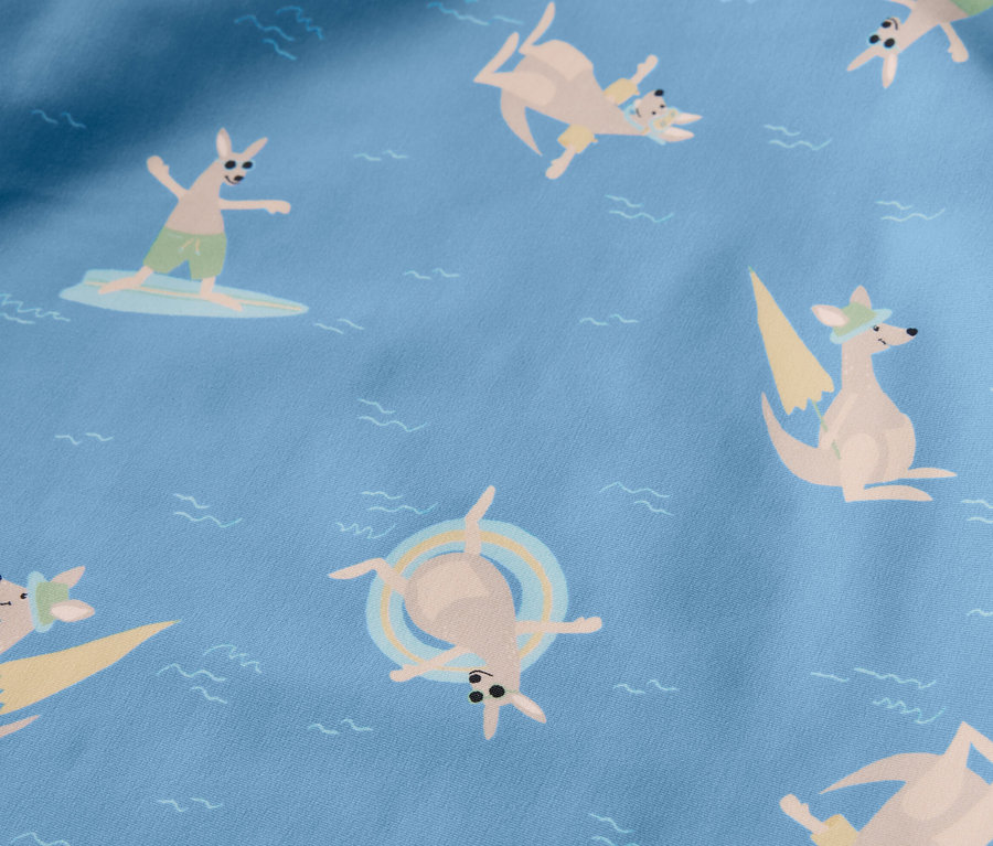 Niebieska koszulka dziecięca z kangurami i filtrem UV 80.