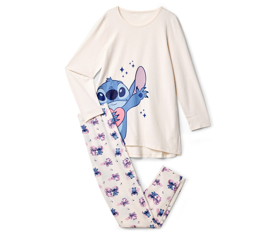 Kremowy zestaw piżamy z motywem Stitch leży płasko na białym tle.