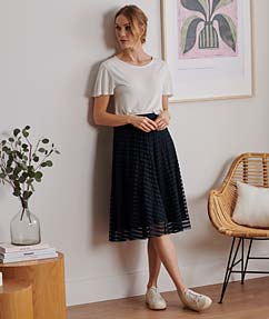woman essentials by Tchibo Plisowana sp\u00f3dnica Wz\u00f3r w paski W stylu casual Moda Spódnice Plisowane spódnice 