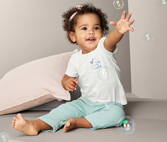 Bawełniana dziecięca bluzka z krótkimi rękawami, biała z motywem kaczuszki
