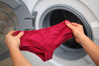Temperatura prania bokserek zależy od składu materiału.