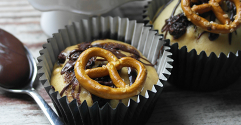 Muffiny z nutellą i słonymi preclami